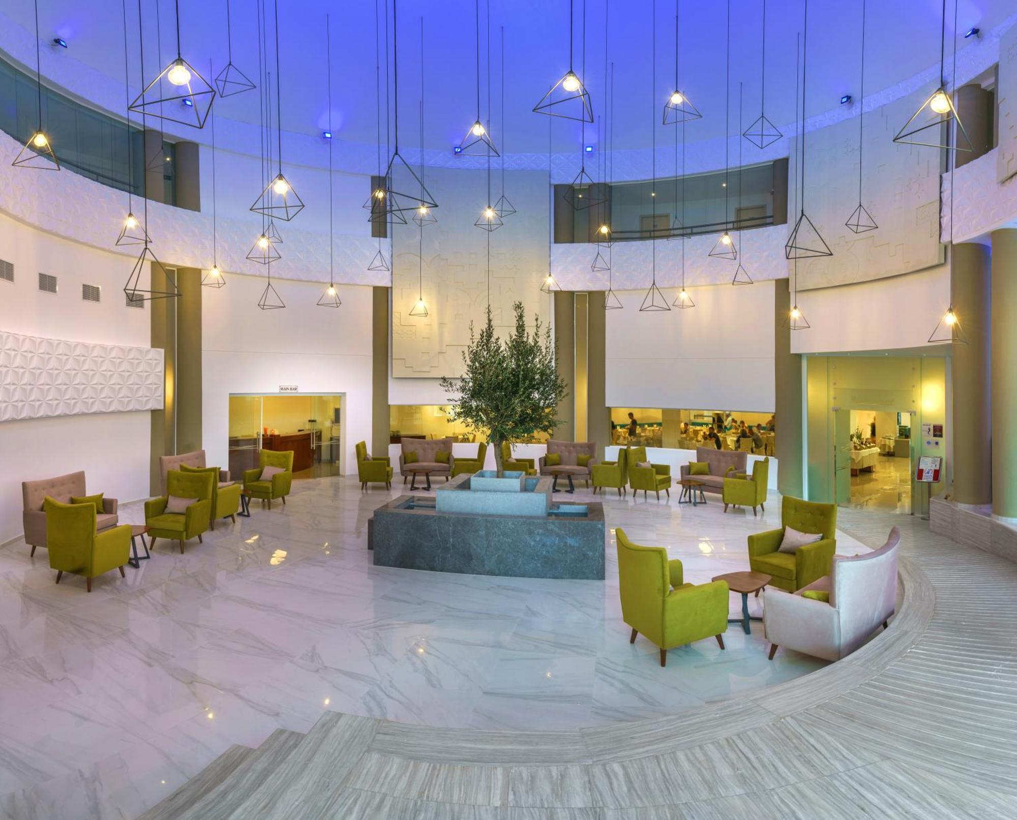 Georgioupolis & Aqua Park Rezort 5*